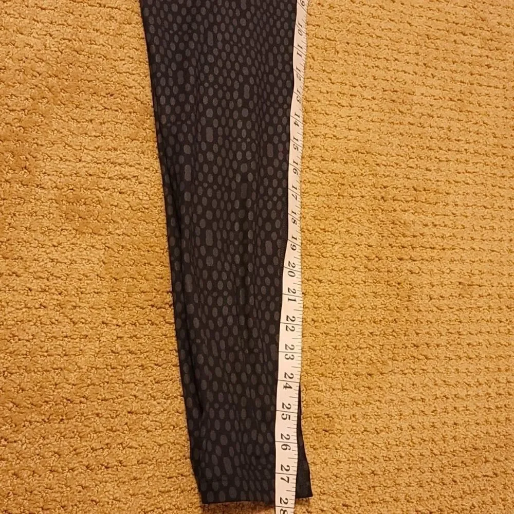 Nike dri fit leggings size small‎
